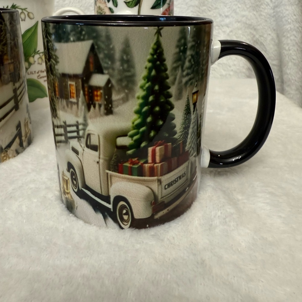 Pair Of Christmas Scene Ceramic 11 Oz Mugs